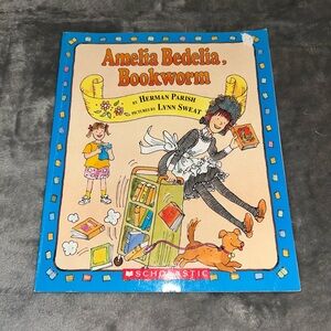 Amelia Bedelia, Bookworm by Herman Parish, Paperback, 2004